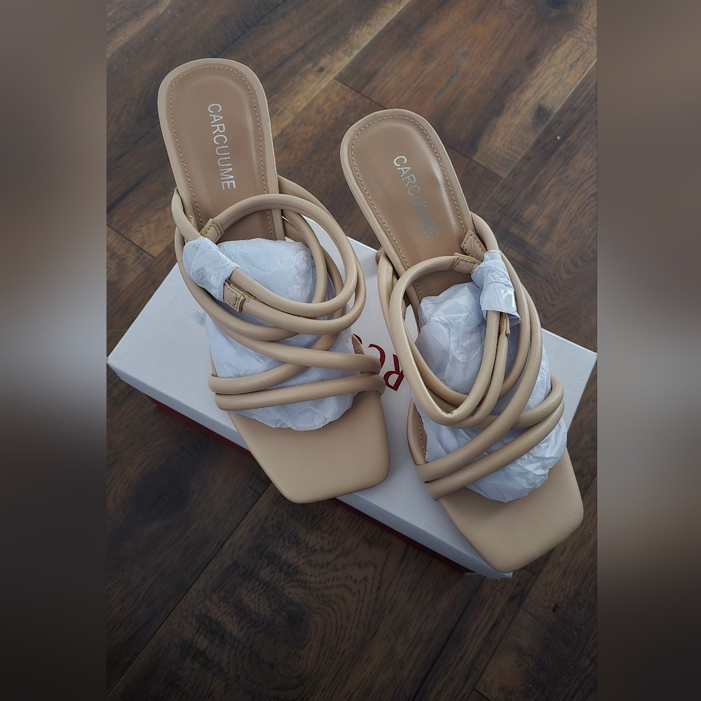 Carcuume Womens Nude Strappy Heels